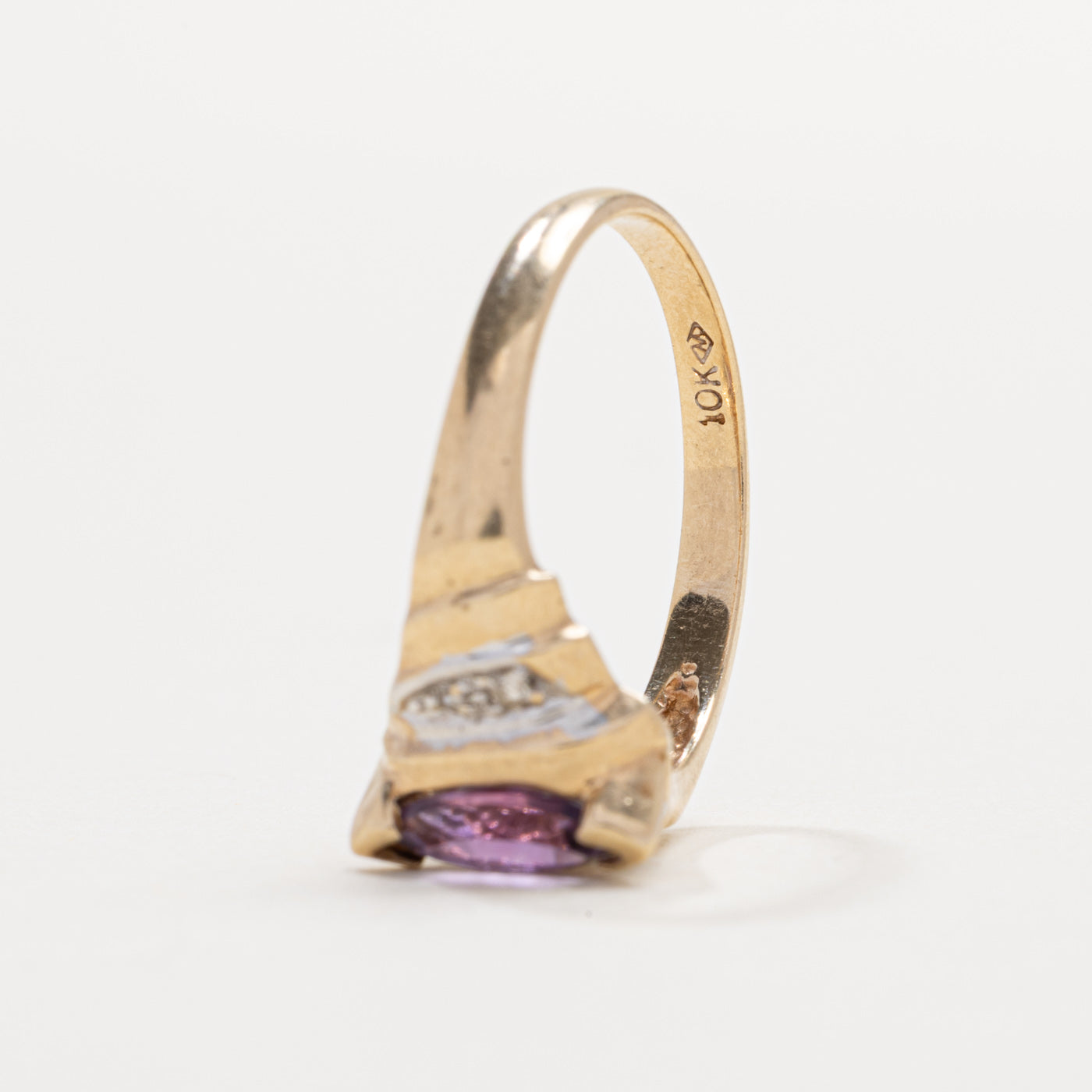 10K Marquise Cut Amethyst & Diamond Grooved Ring | SZ 6.5
