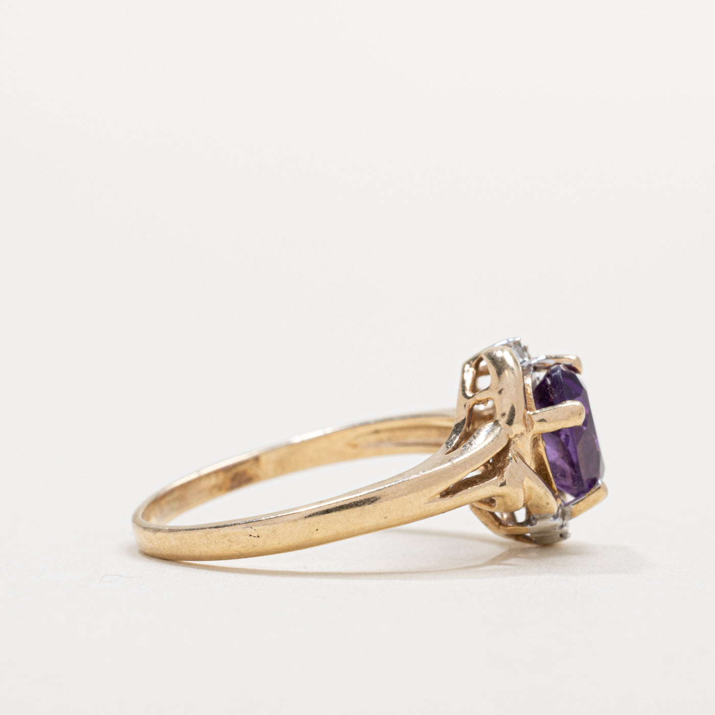 10K Oval Cut Amethyst & Diamond Accented Ring | SZ 6.5