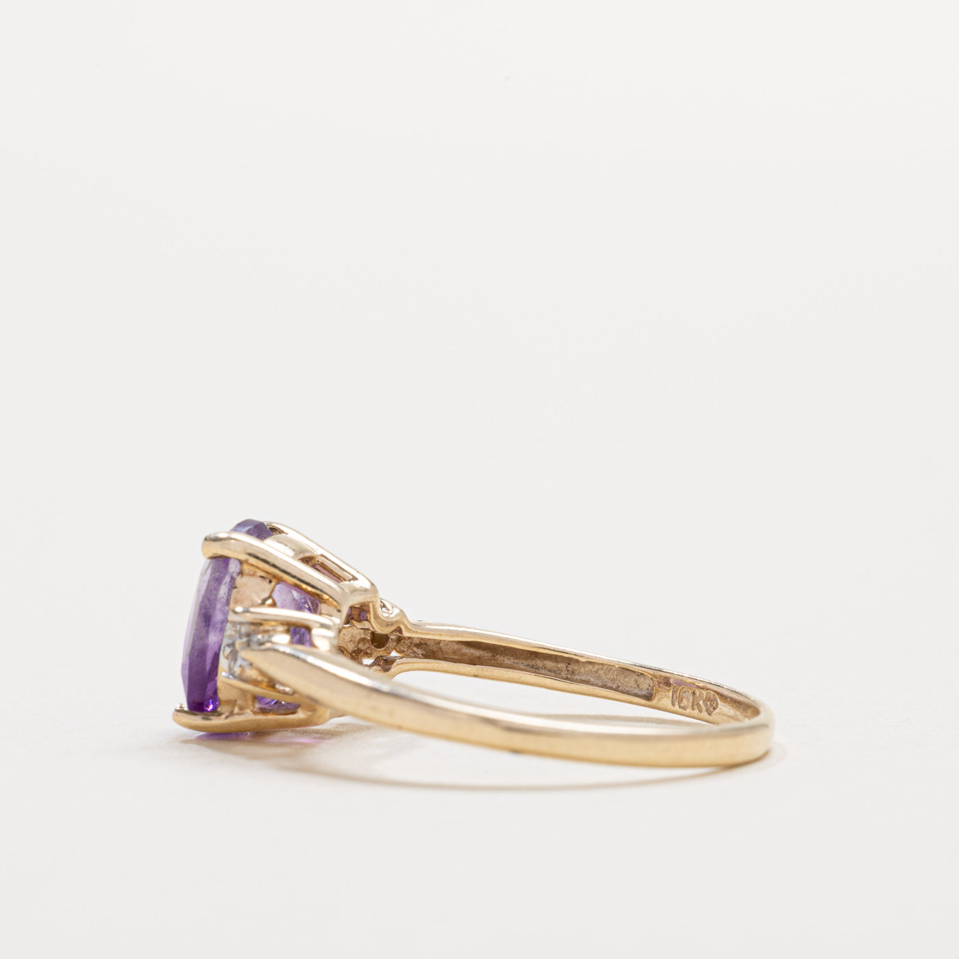 10K Oval Cut Amethyst & Diamond Accented Ring | SZ 5.0