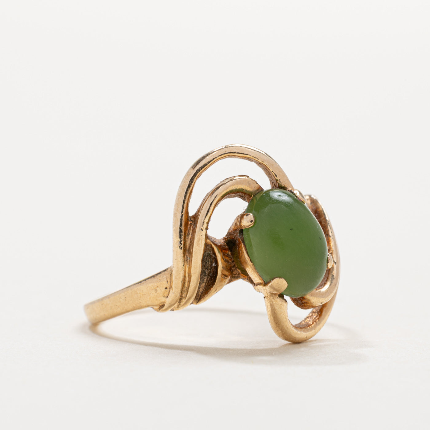 10K Solitaire Nephrite Jade Wave Abstract Ring | SZ 5.75