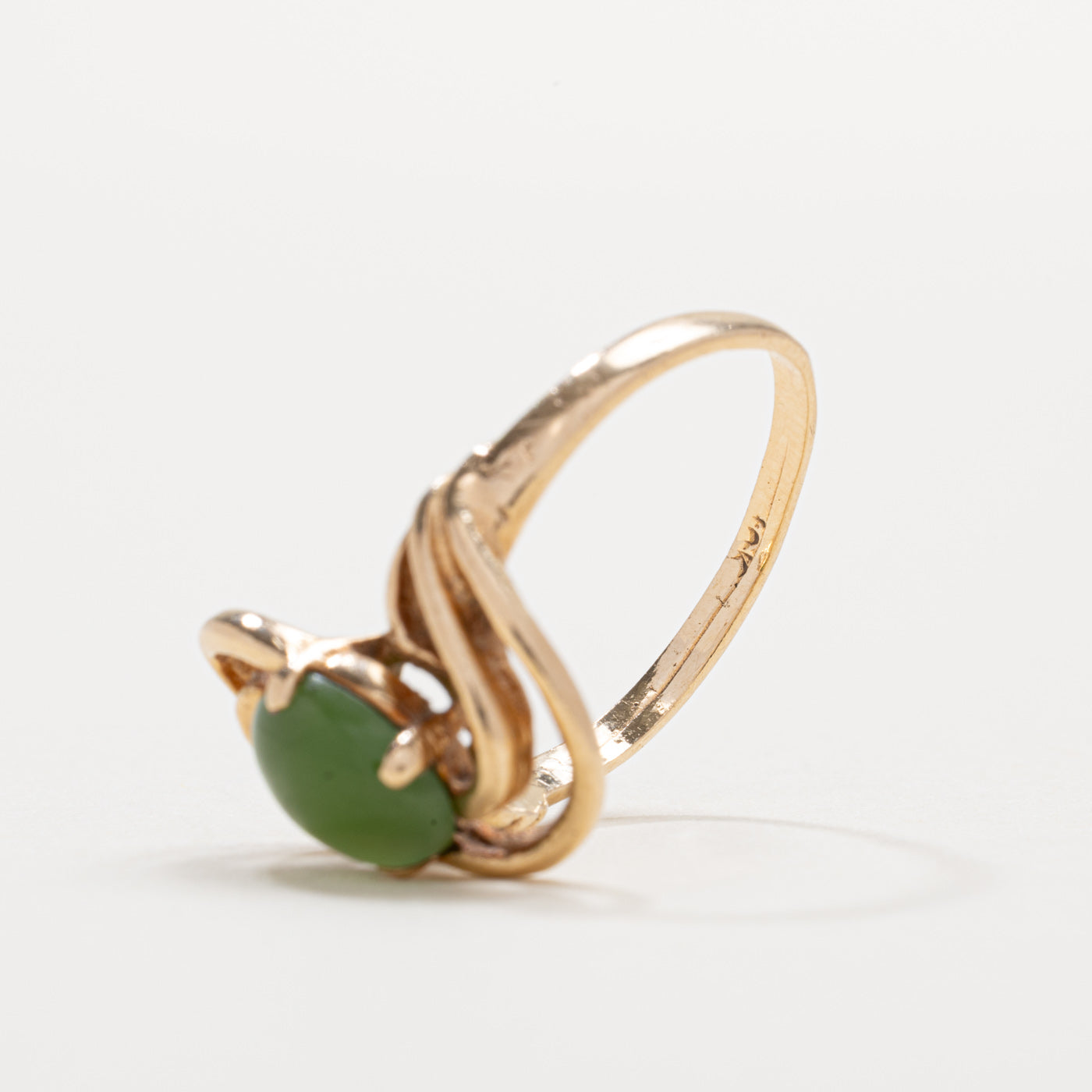 10K Solitaire Nephrite Jade Wave Abstract Ring | SZ 5.75