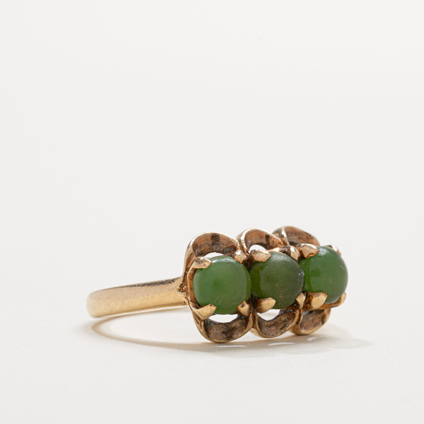 10K Three Stone Cabochon Nephrite Jade Ring | SZ 6.5