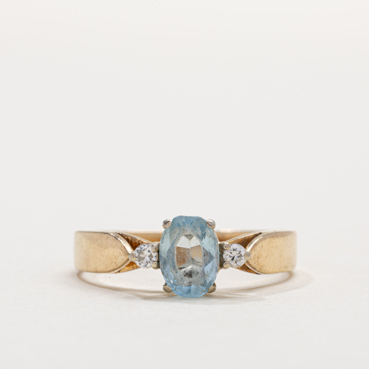 14K Oval Cut Aquamarine & Diamond Accented Ring | SZ 7.5