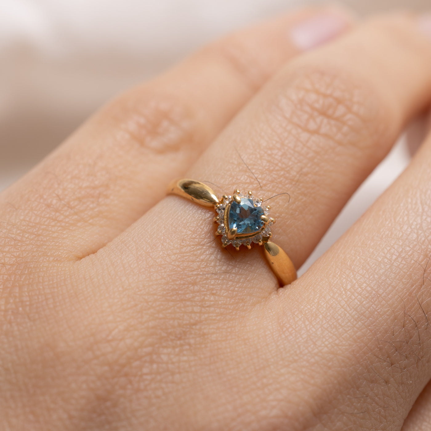 10K Heart Cut Blue Topaz & Diamond Petal Halo Ring | SZ 5.75