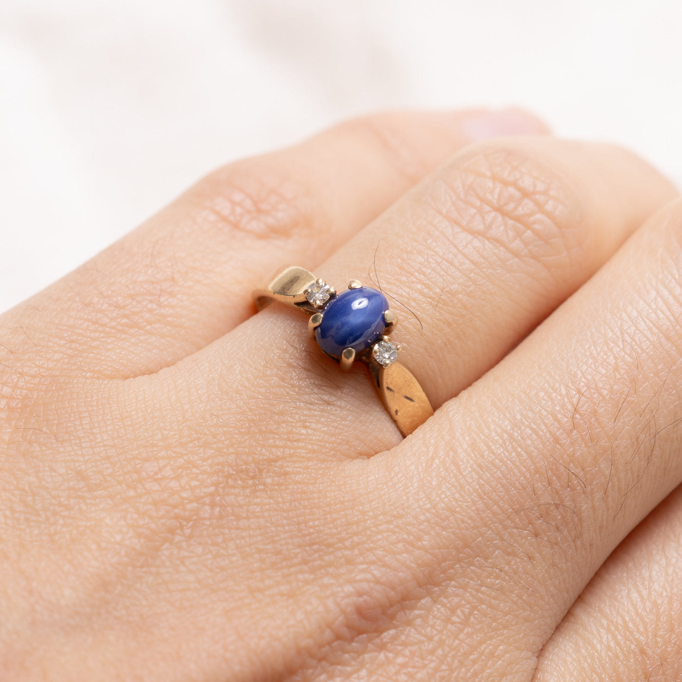 10K Synthetic Star Sapphire & Natural Diamond Ring | SZ 7.0