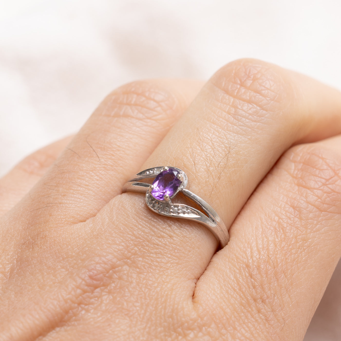 10K Oval Cut Amethyst & Diamond Bypass Ring | SZ 7.25