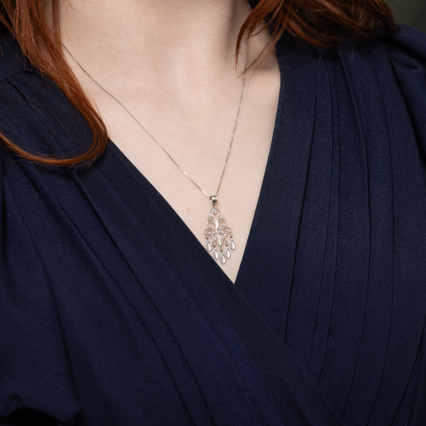 14K White Gold Textured Ornate Pendant Necklace | 19"