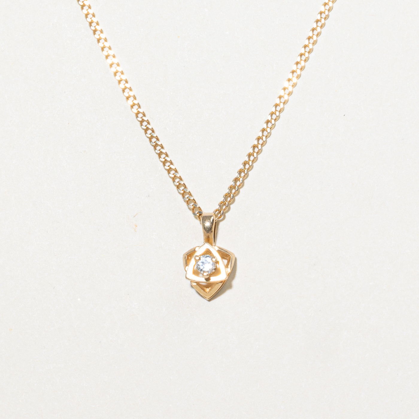 Collier pendentif géométrique solitaire en diamant 10 carats | 43 cm
