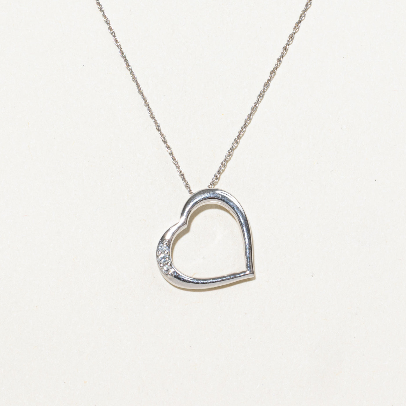 10K Diamond Open Heart Pendant Necklace | 18"