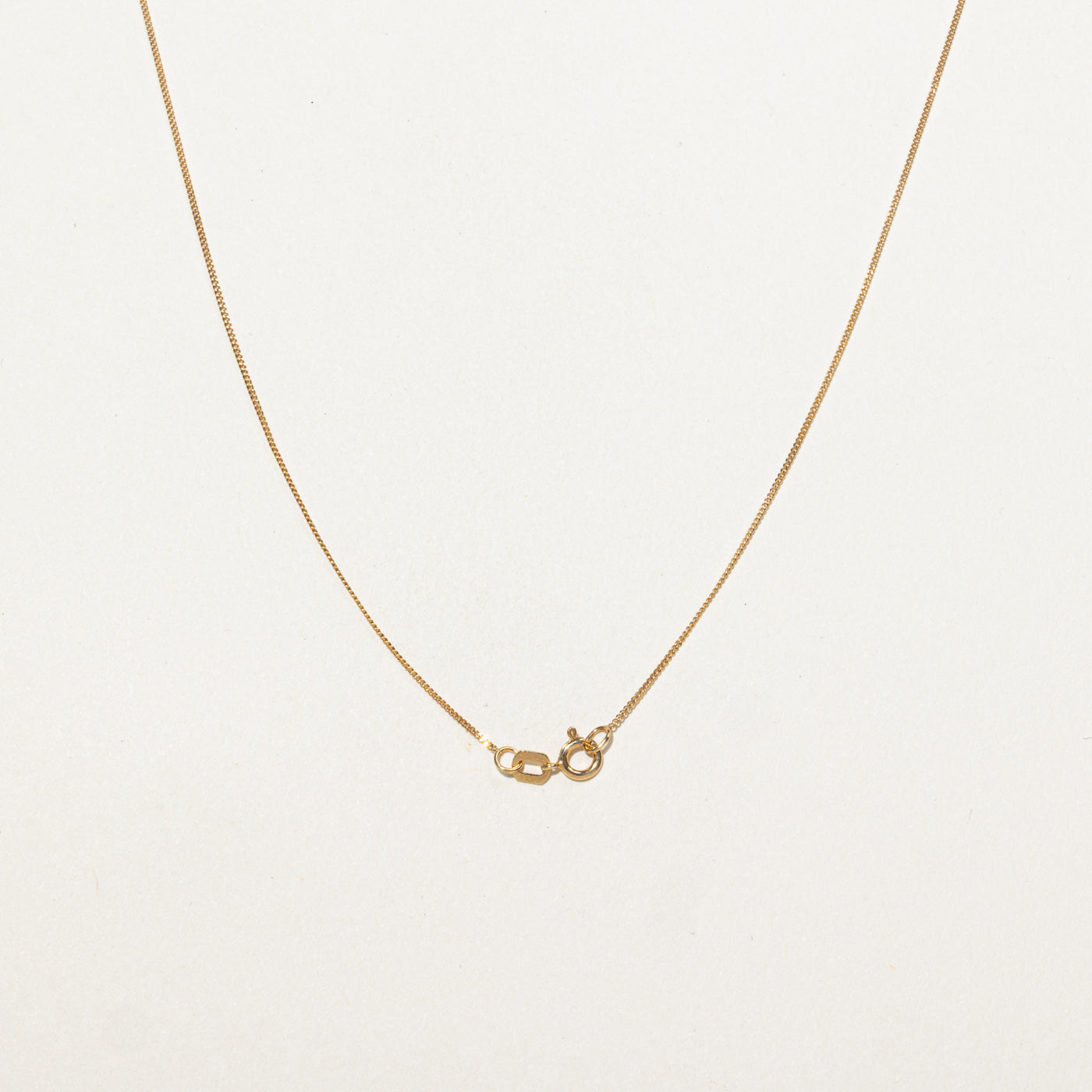 Collier pendentif floral texturé en or 10 carats avec diamants | 45,7 cm