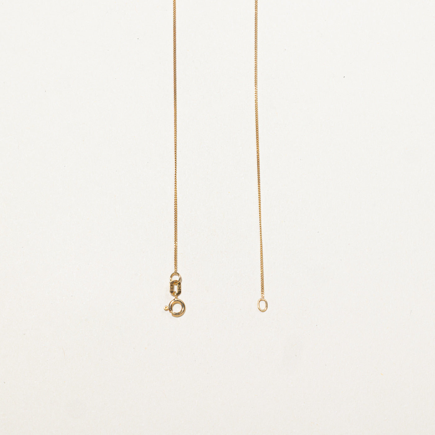 Collier pendentif floral texturé en or 10 carats avec diamants | 45,7 cm