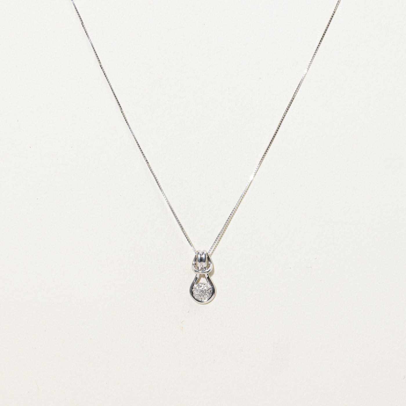 14K Diamond Cluster Twisted Pendant Necklace | 18.5"