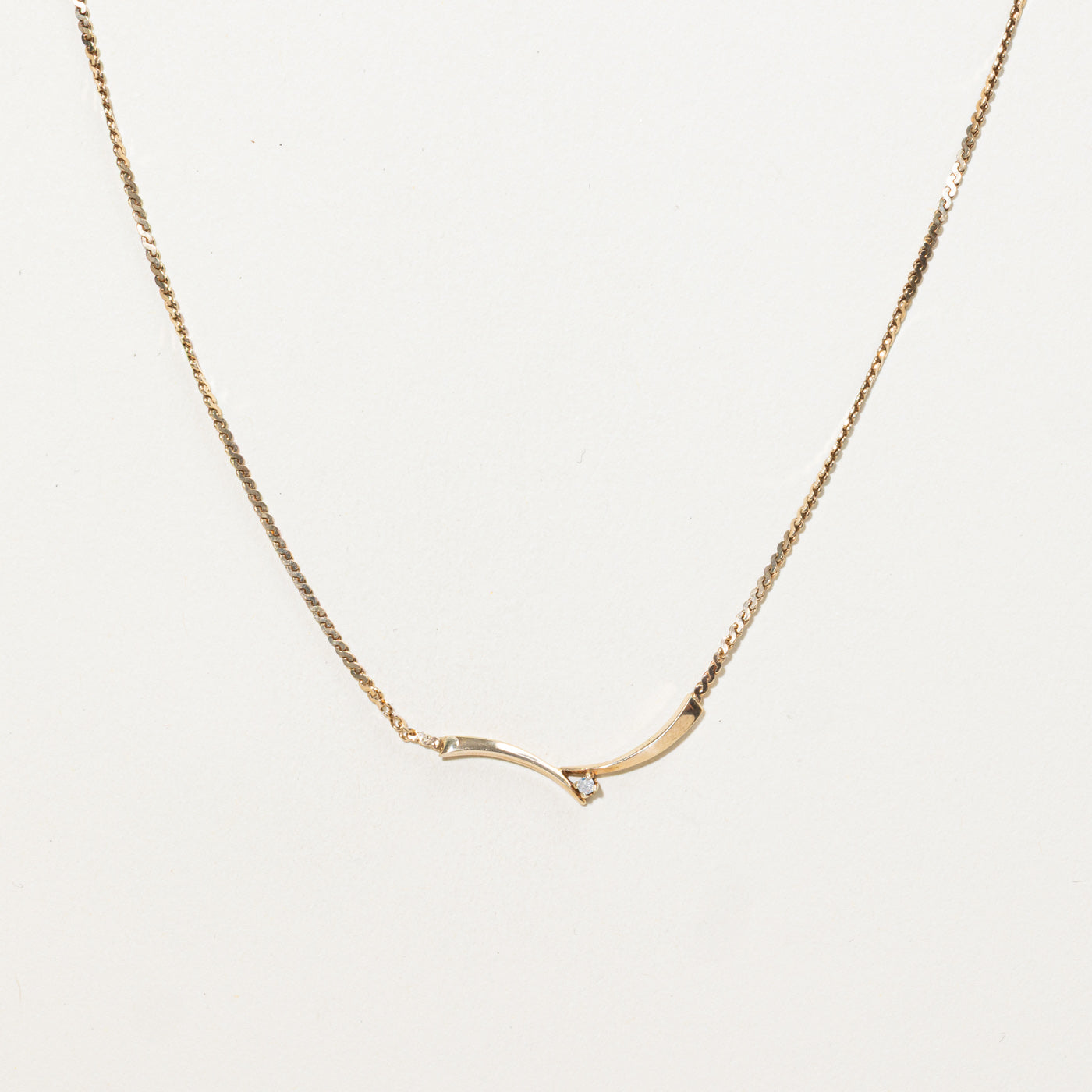 10K Diamond Wave Necklace | 18"