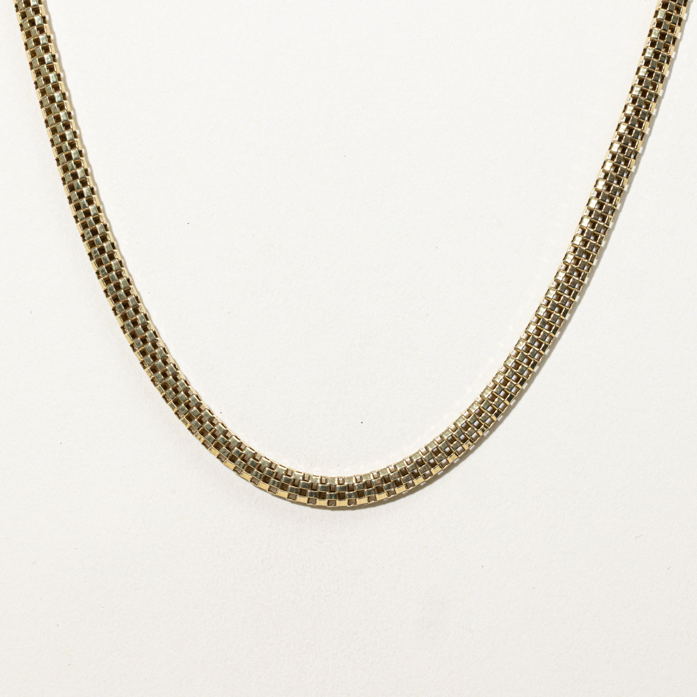 Collier à maillons en or 14 carats avec pendentif tête de panthère et émeraude | 42 cm