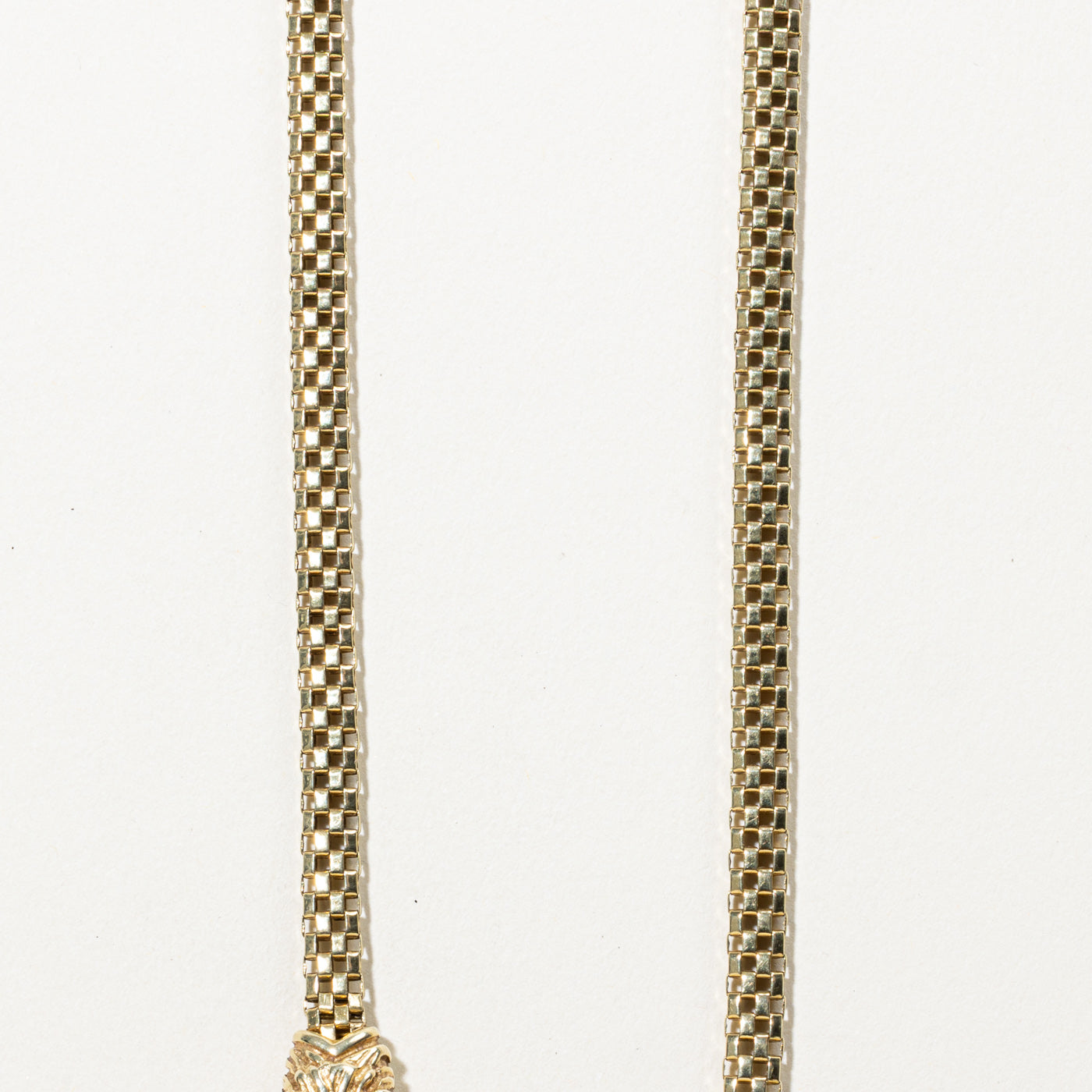 Collier à maillons en or 14 carats avec pendentif tête de panthère et émeraude | 42 cm