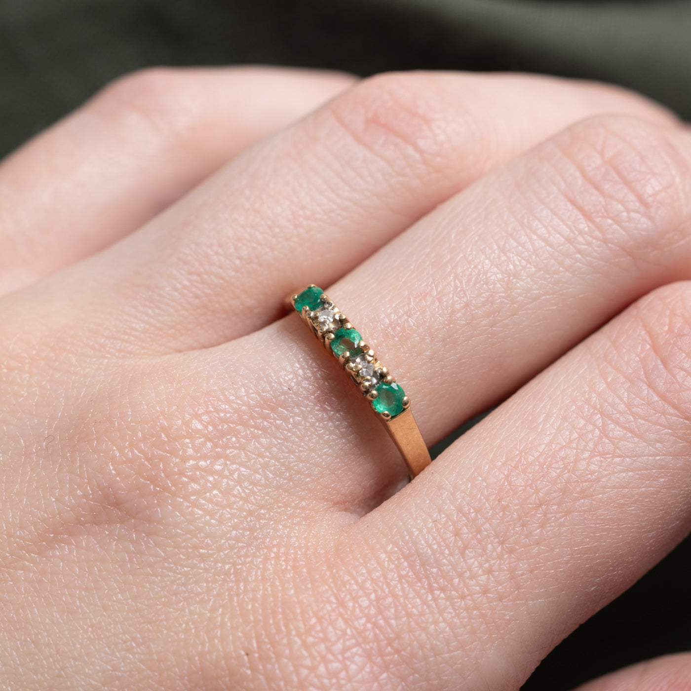 10k Five Stone Emerald & Diamond Band | SZ 8.0