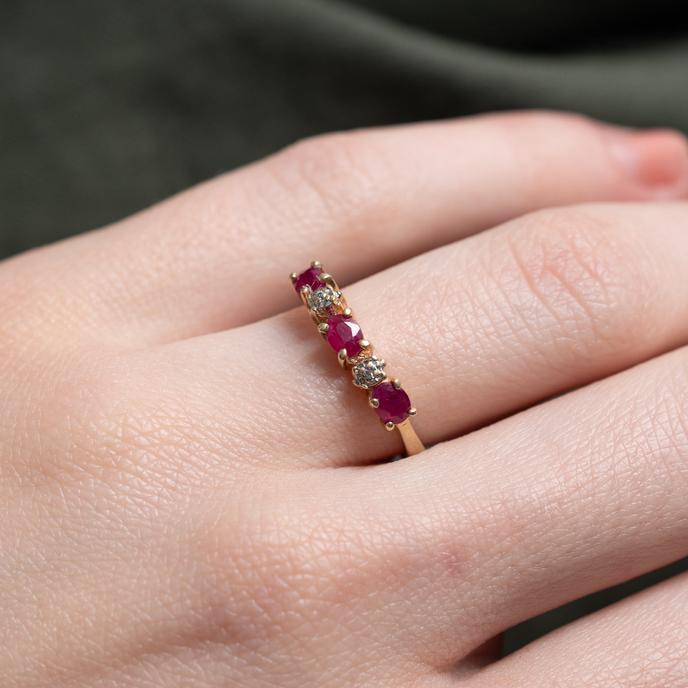 10k Oval Cut Ruby & Diamond Band | SZ 5.5