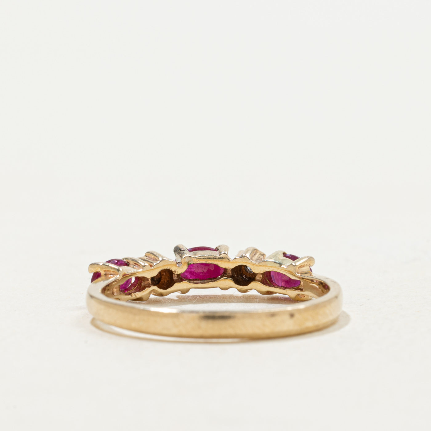 10k Oval Cut Ruby & Diamond Band | SZ 5.5