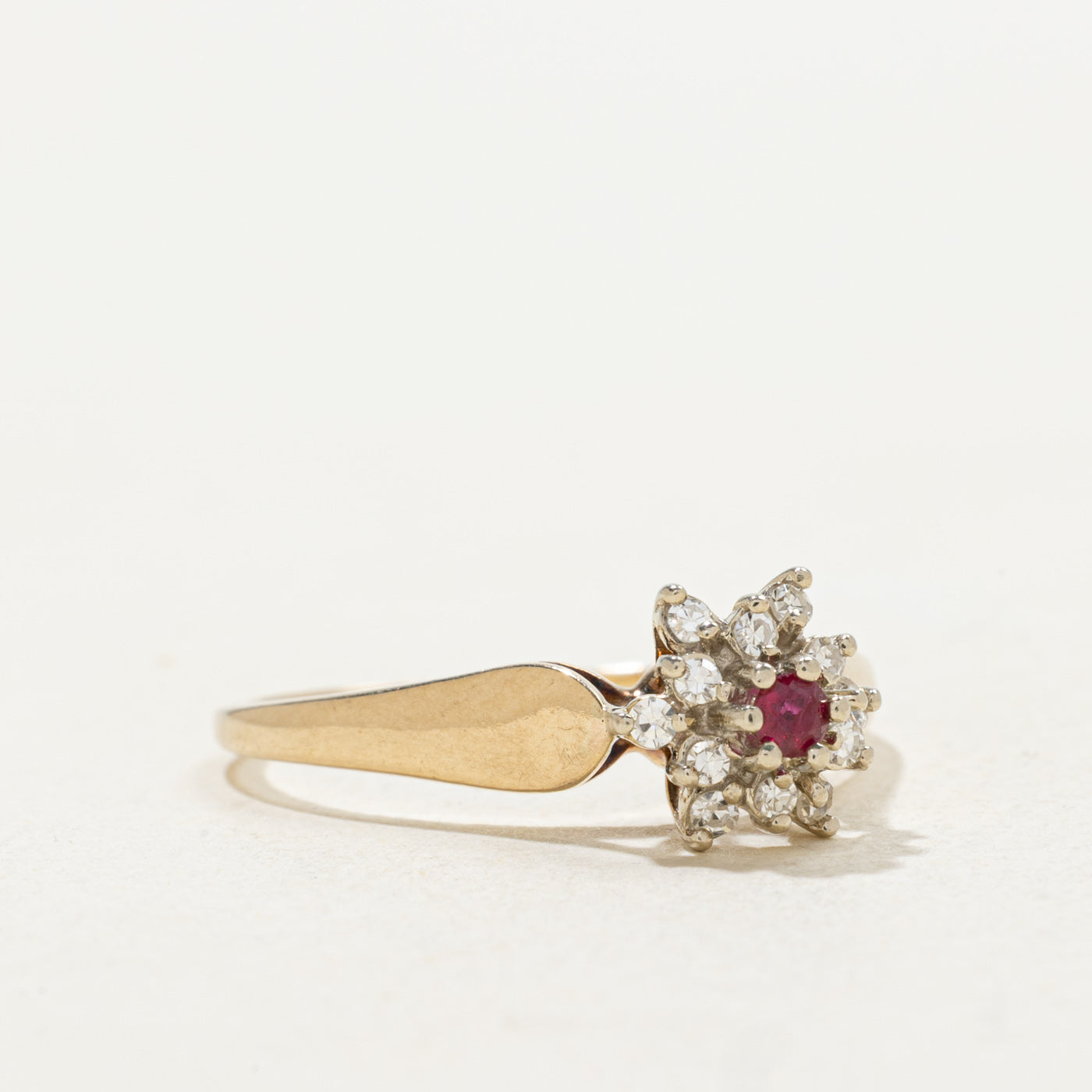 10k Round Cut Ruby & Diamond Petal Cluster Ring | SZ 8.0