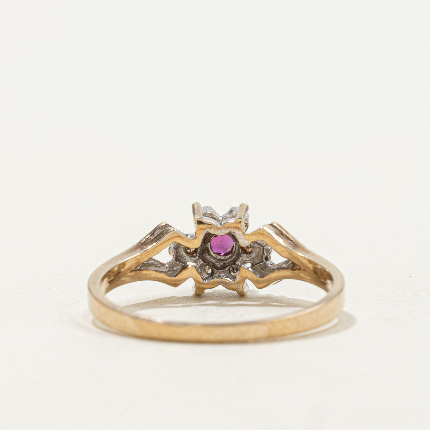 10k Round Cut Ruby & Diamond Petal Cluster Ring | SZ 6.25