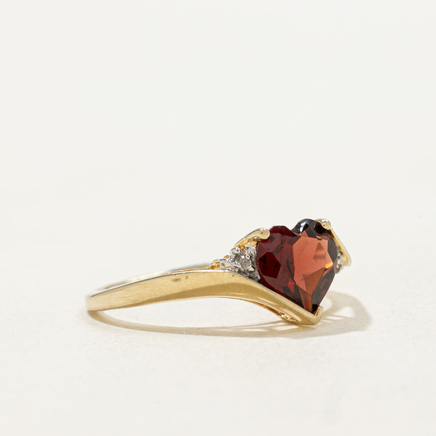 10k Heart Cut Garnet & Diamond Accented Ring | SZ 7.25