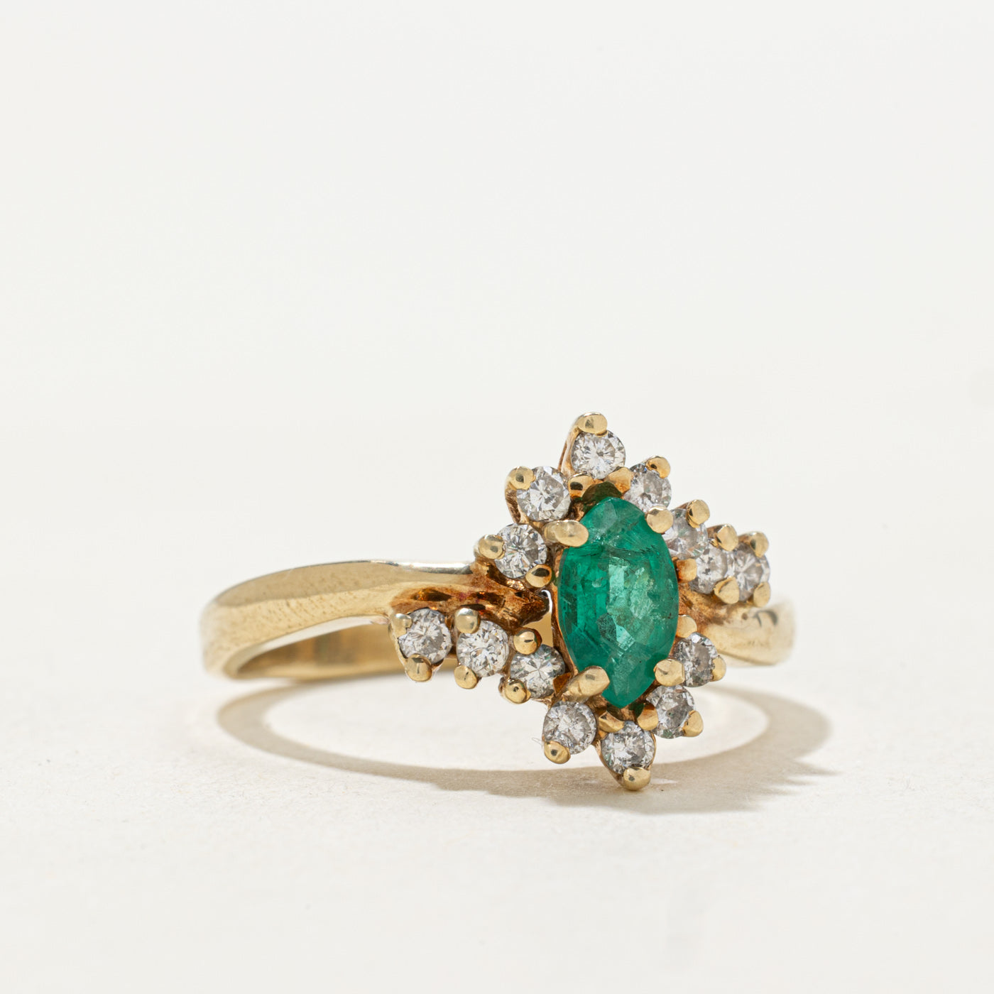 14k Marquise Cut Emerald & Diamond Petal Halo Ring | SZ 7.75