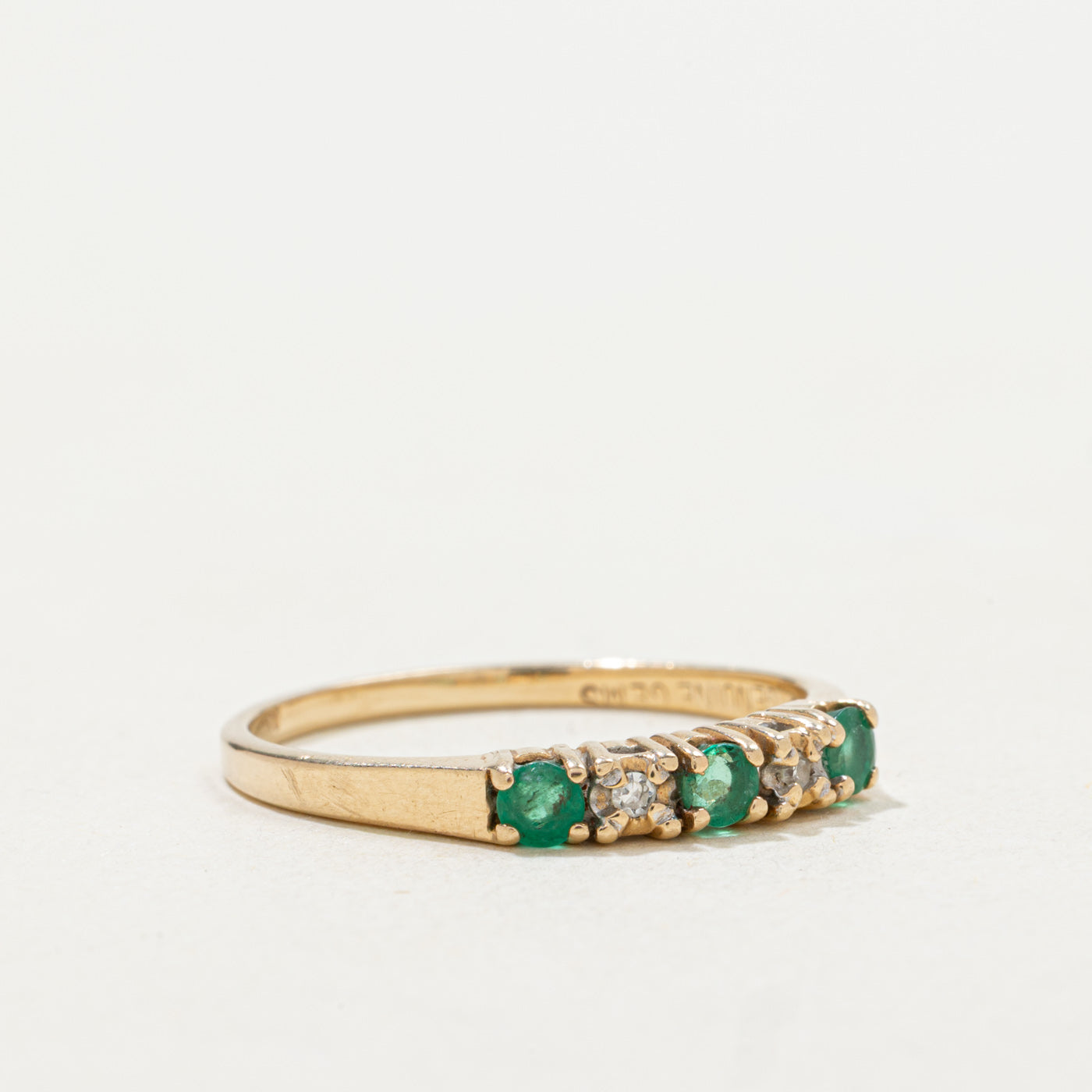 10k Five Stone Emerald & Diamond Band | SZ 8.0