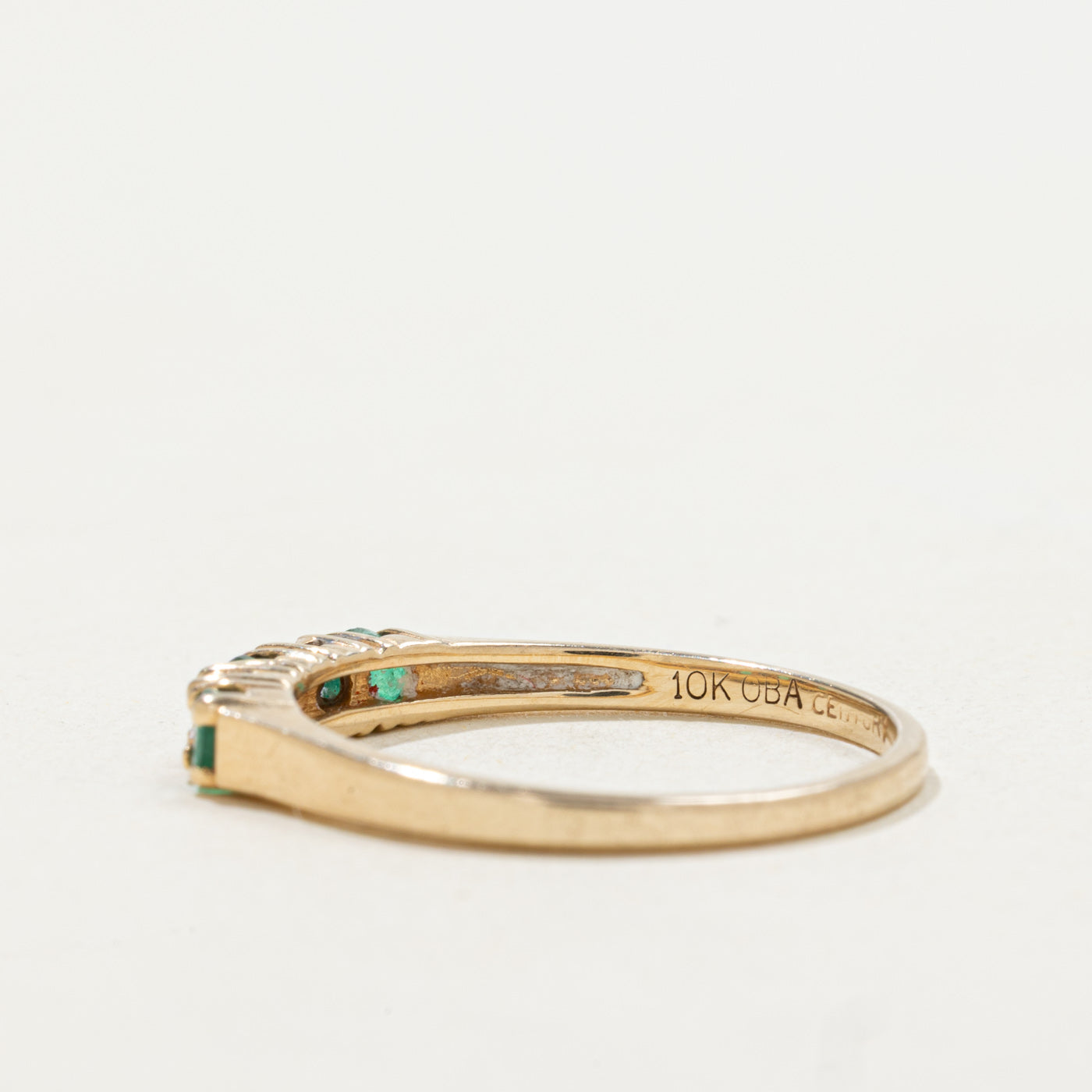 10k Five Stone Emerald & Diamond Band | SZ 8.0