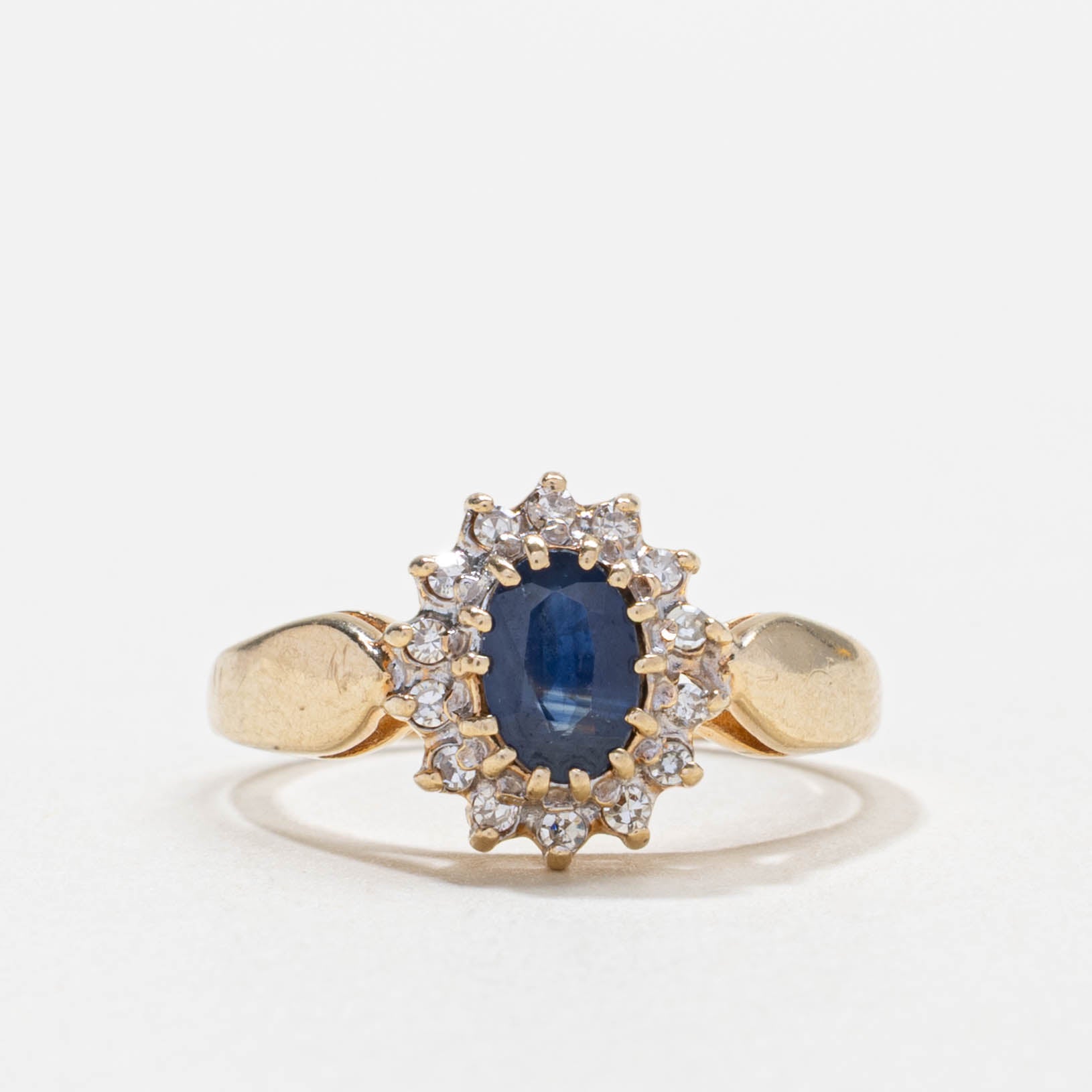 10k Oval Cut Sapphire & Diamond Petal Halo Ring | SZ 5.5