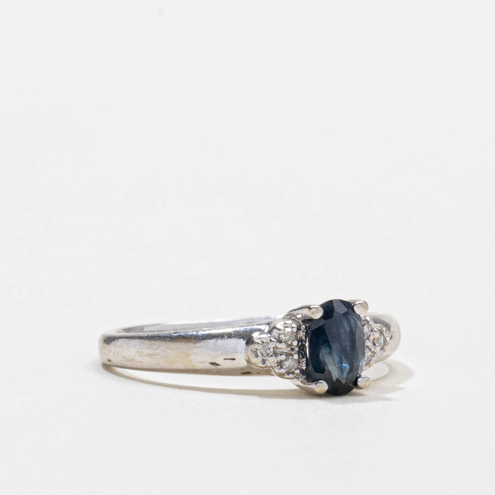 10k Oval Cut Sapphire & Diamond Accented Ring | SZ 6.5