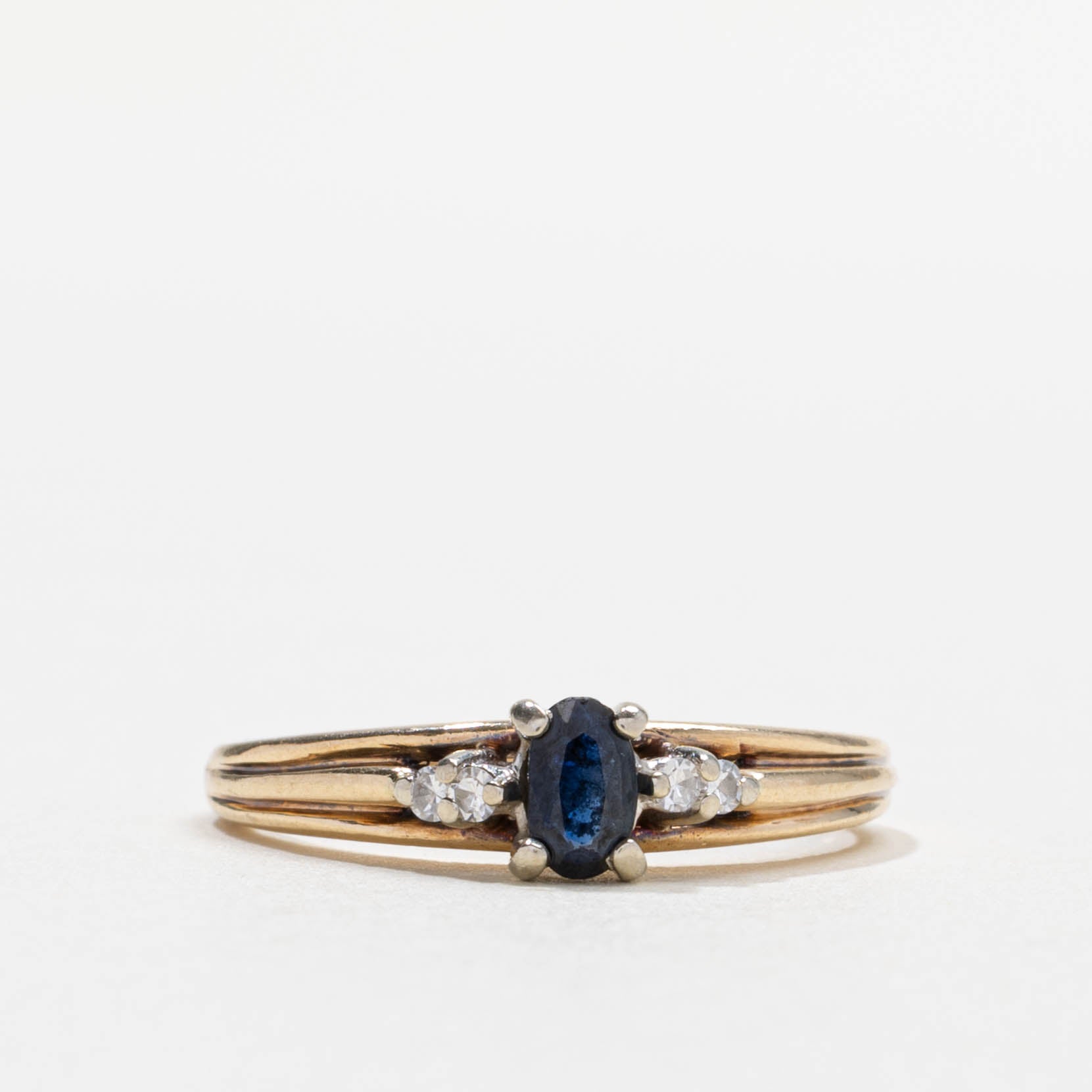 10k Sapphire & Diamond Accented Grooved Ring | SZ 6.75