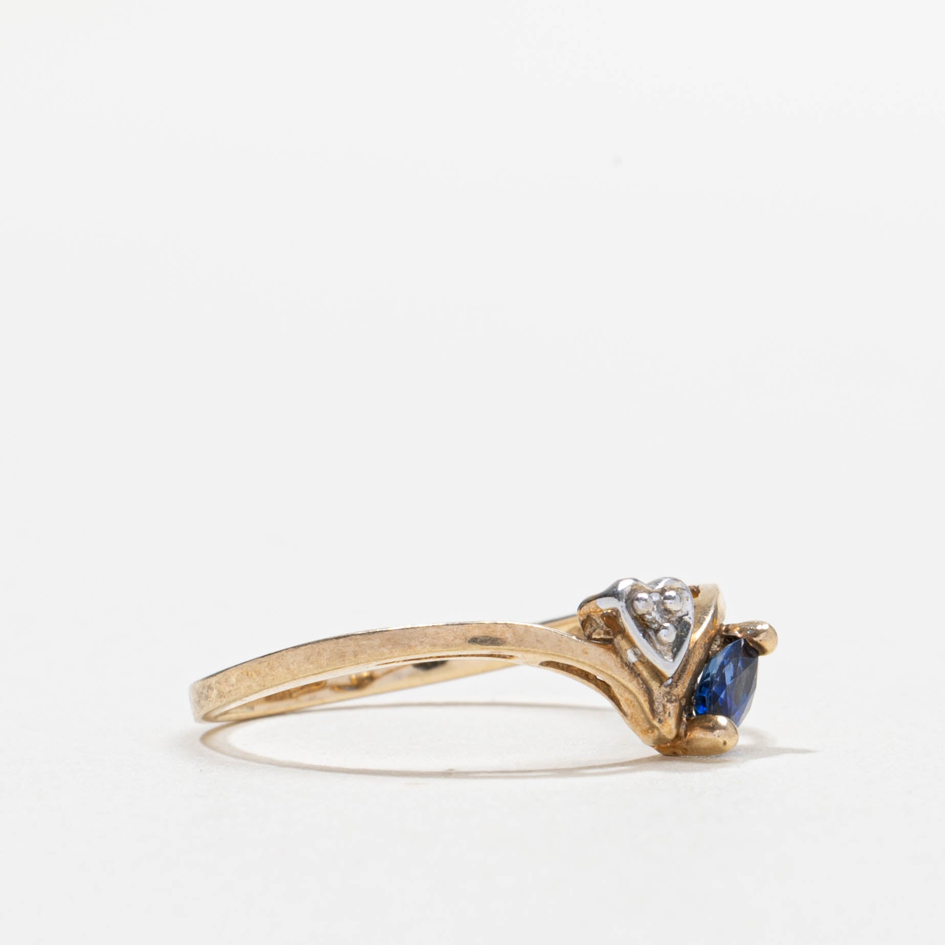 10k Sapphire & Diamond Heart Chevron Ring | SZ 6.25