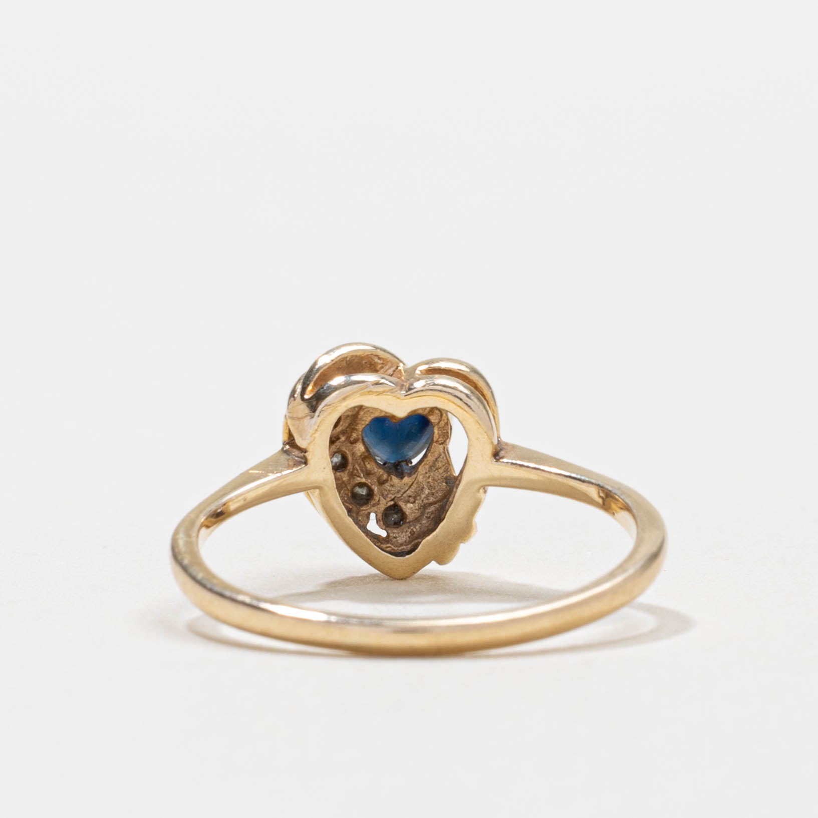 10k Sapphire & Diamond Grooved Heart Ring | SZ 5.25