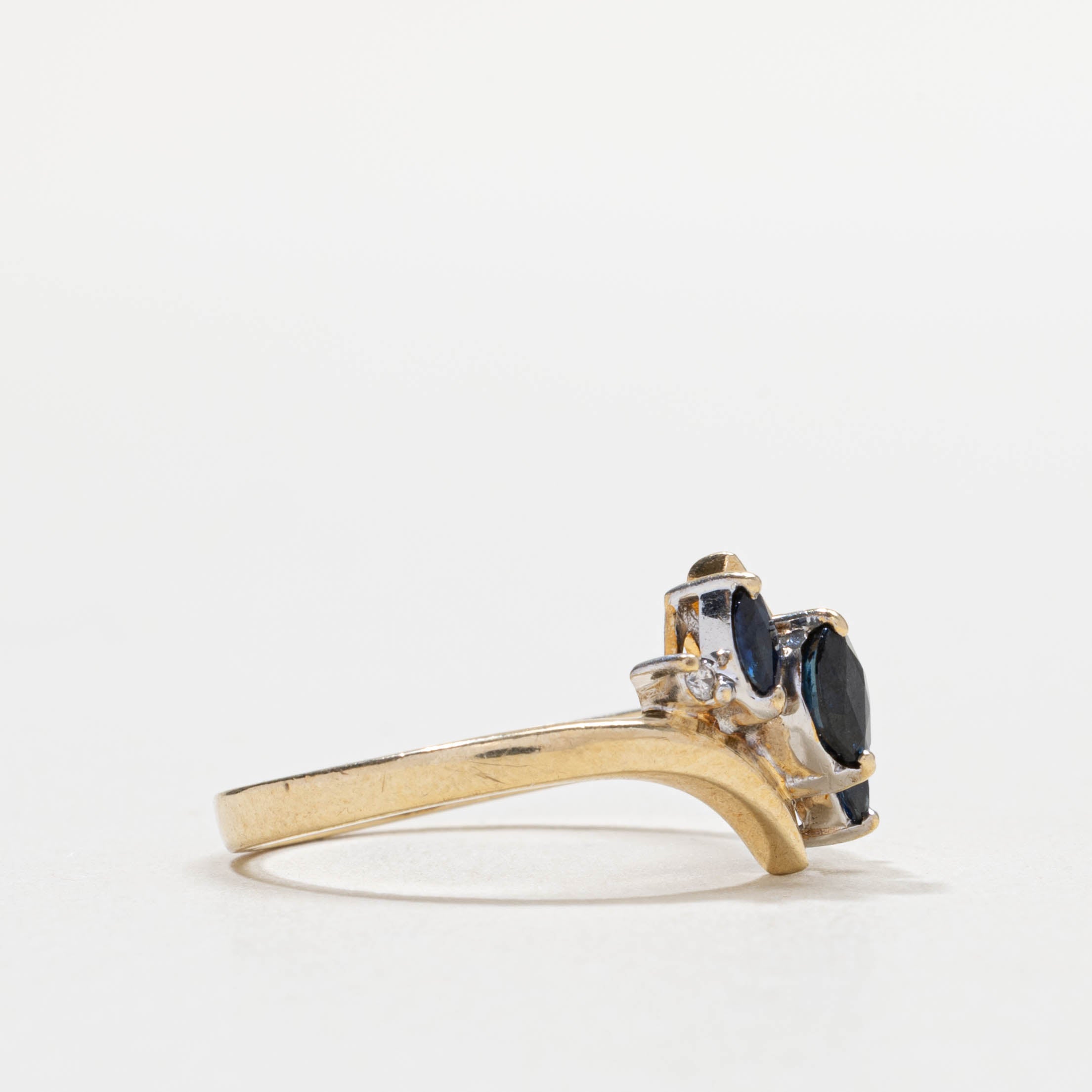 10k Three Stone Sapphire & Diamond Cluster Bypass Ring | SZ 6.75