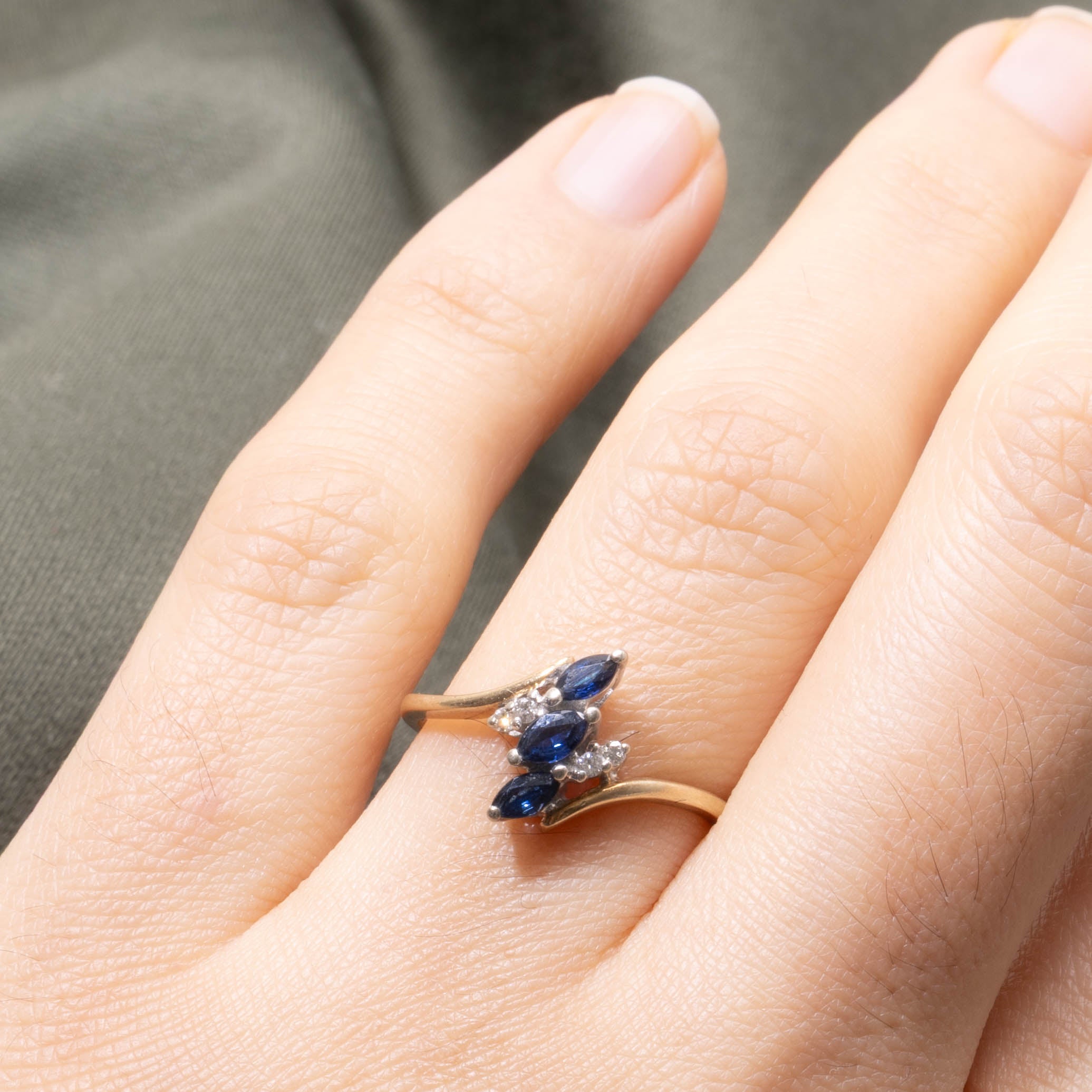 10k Three Sapphire & Diamond Cluster Bypass Ring | SZ 6.25