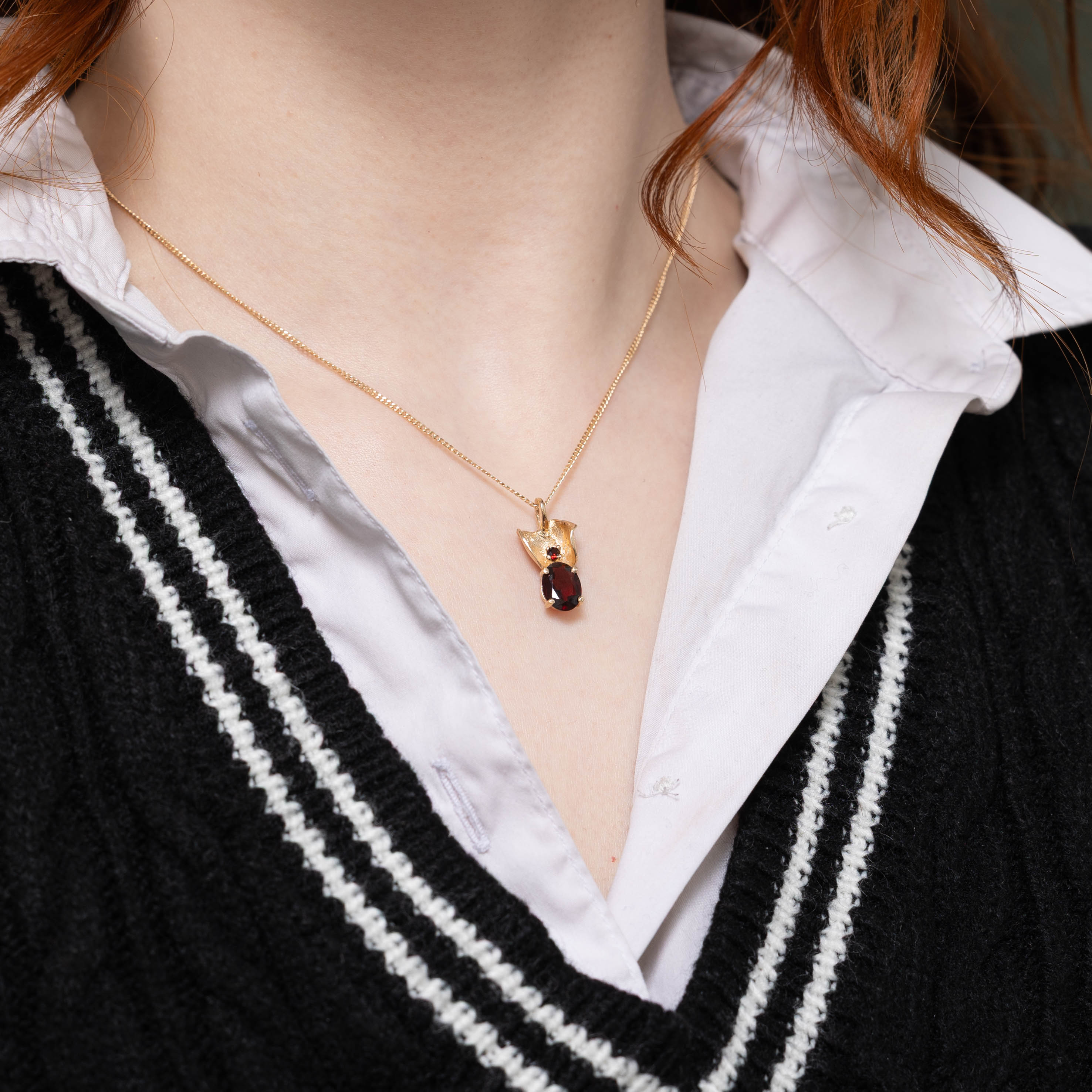 10k Garnet Floral Pendant | 1.50ctw