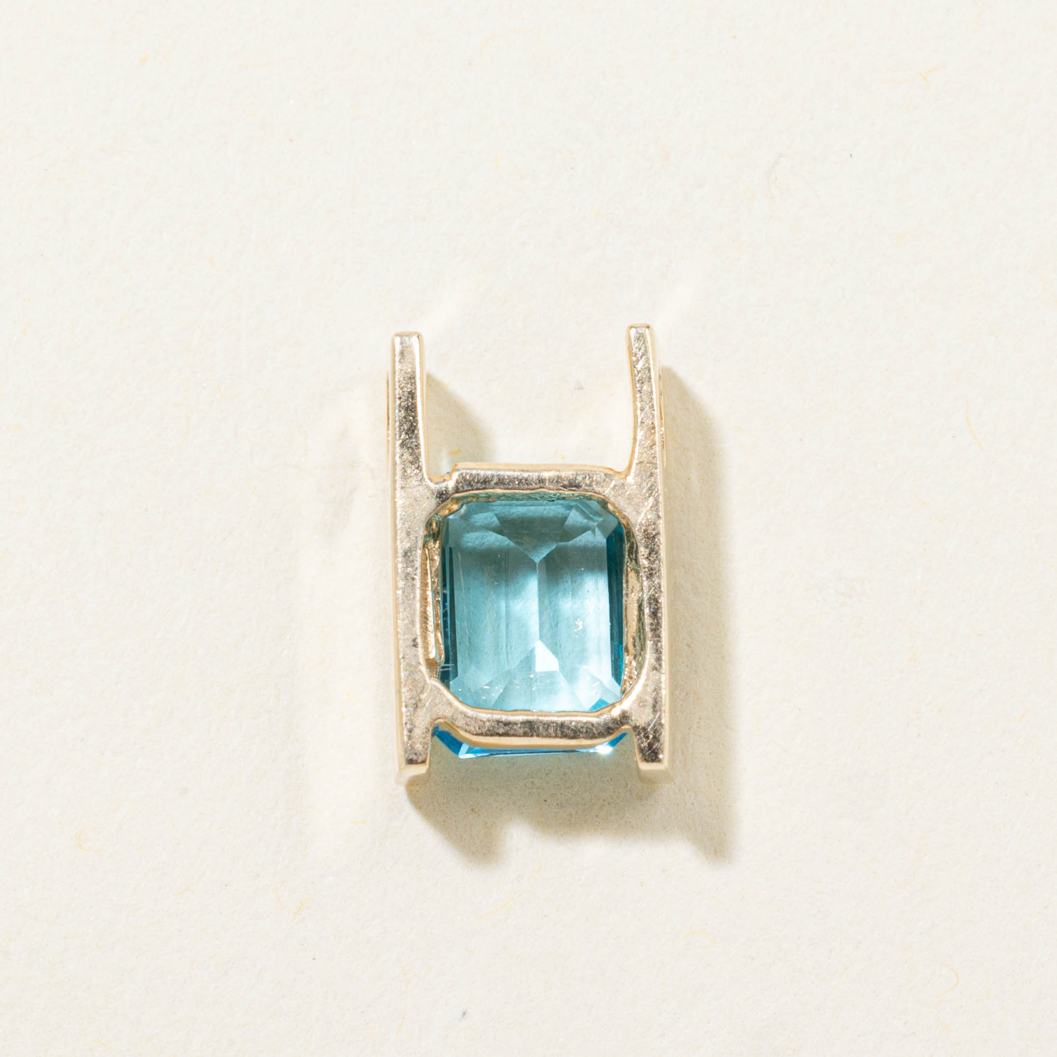 10k Solitaire Blue Topaz Geometric Pendant | 1.62ct