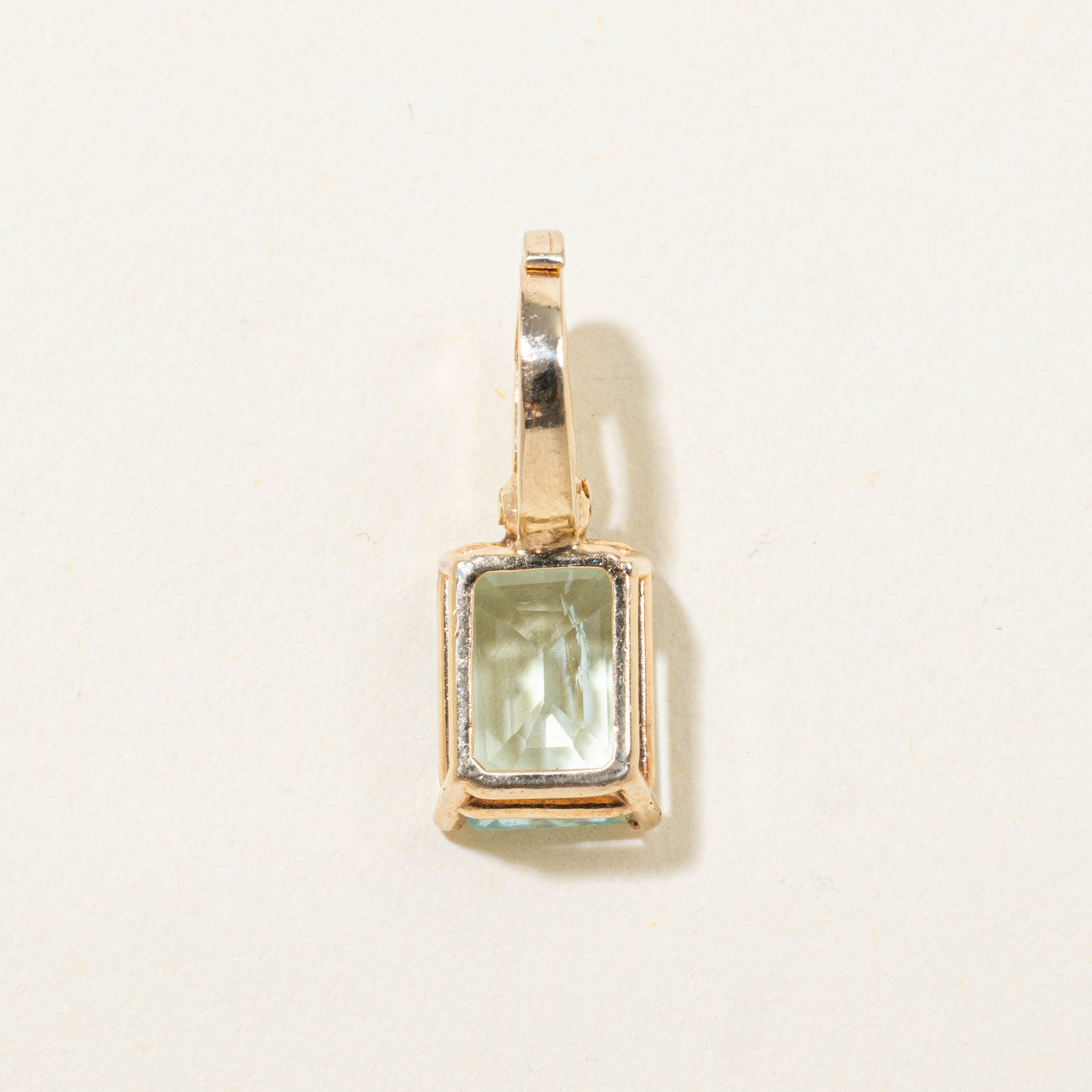 14k Solitaire Aquamarine Pendant | 2.50ct
