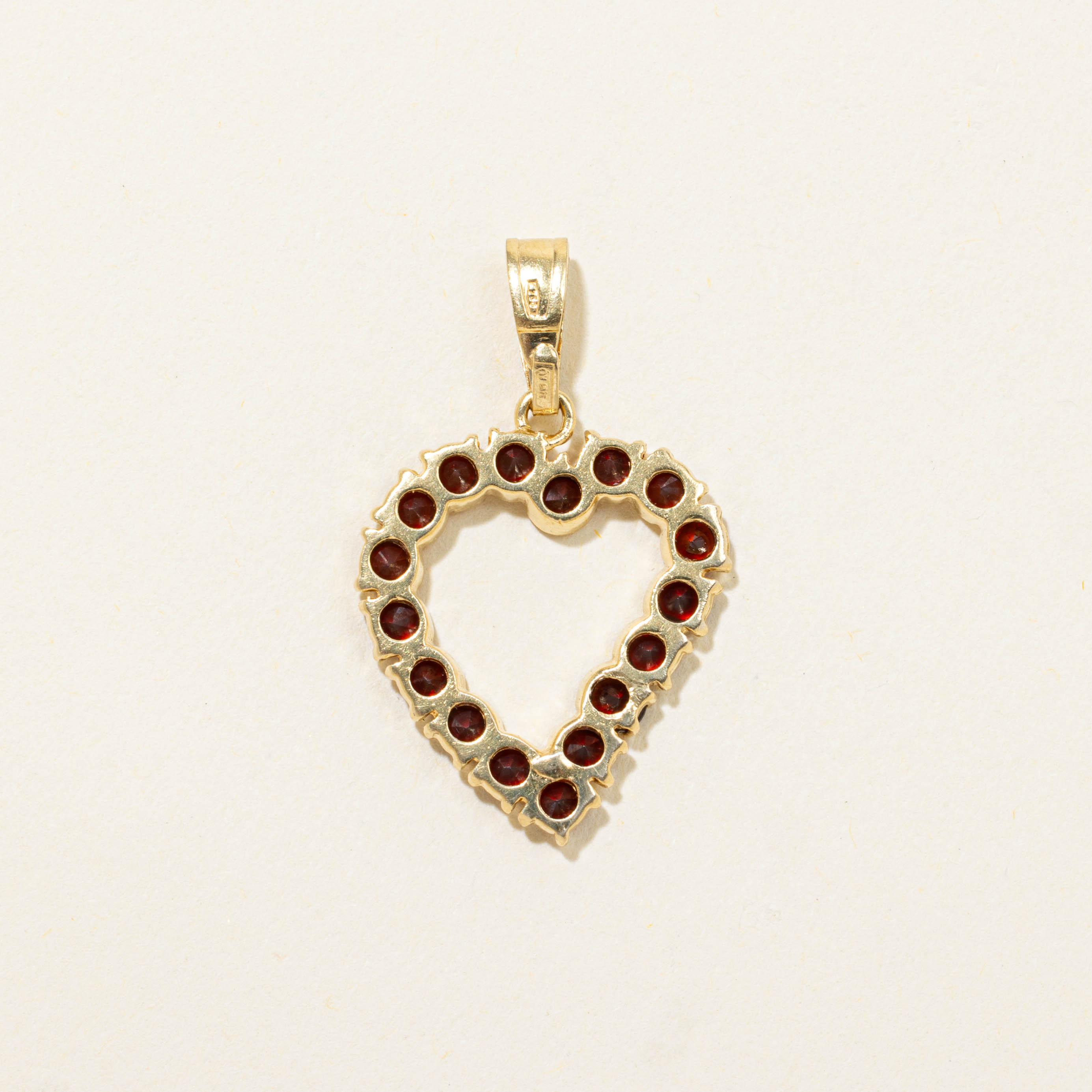 Italian 18k Garnet Heart Pendant | 0.62ctw