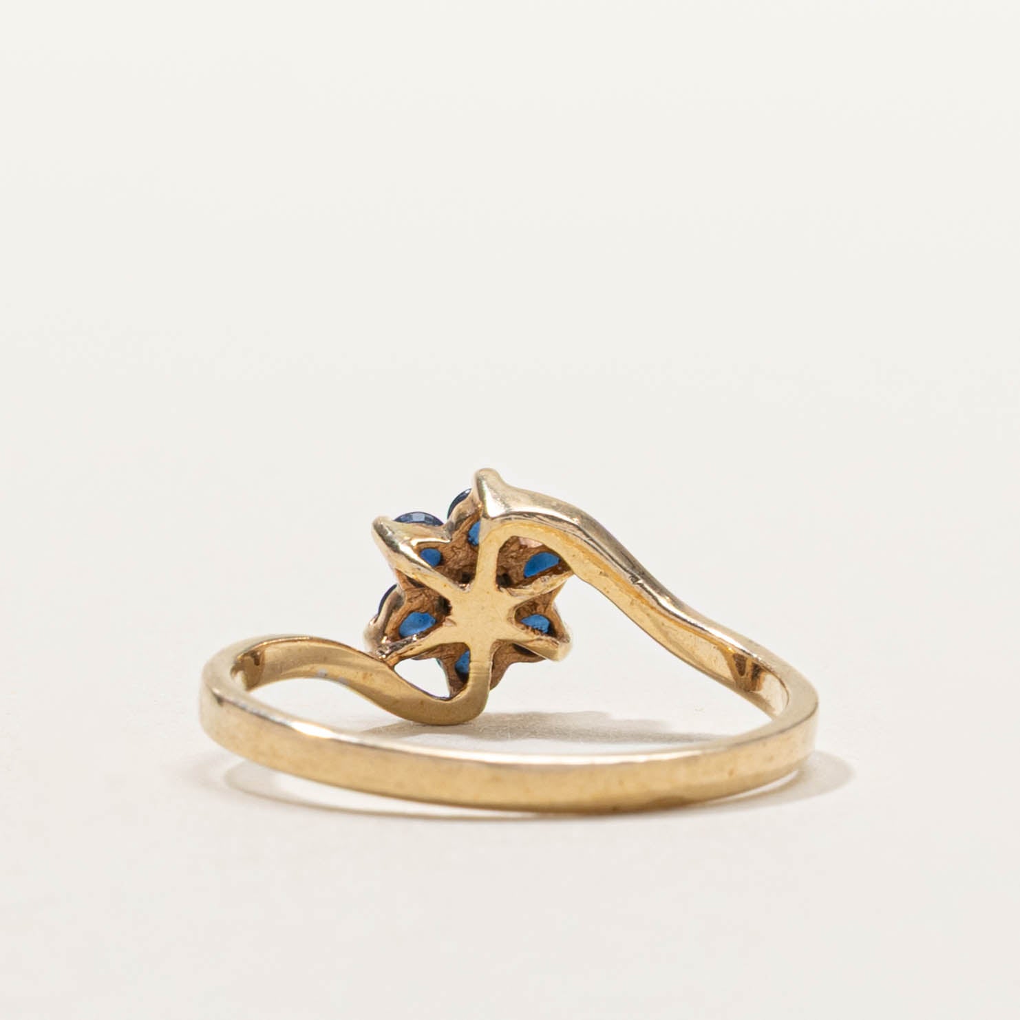 10k Sapphire Daisy Cluster Bypass Ring | SZ 6.25