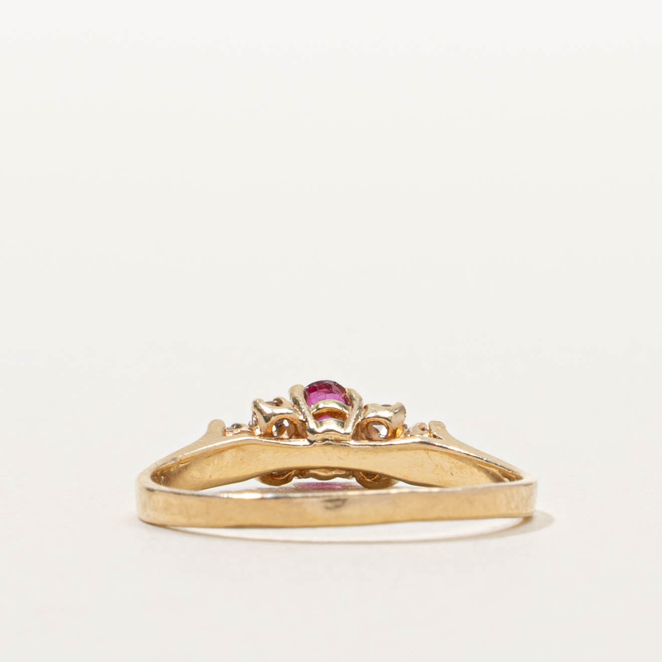 10k Ruby & Diamond Accents Ring | SZ 5.5