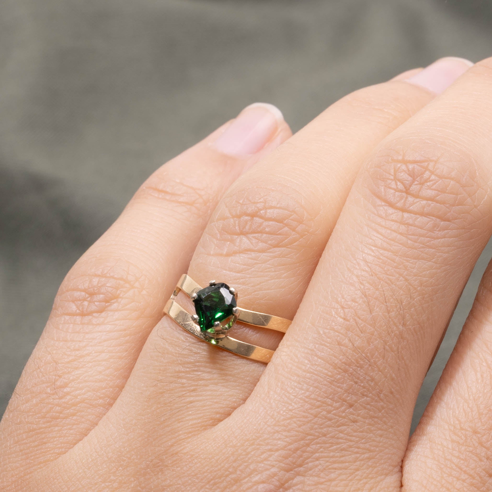14k Tsavorite Garnet Split Wave Ring | 0.75ct | SZ 5
