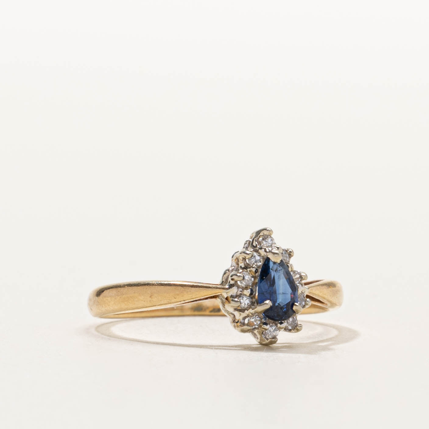 10k Sapphire & Diamond Petal Tapered Ring | SZ 6.25
