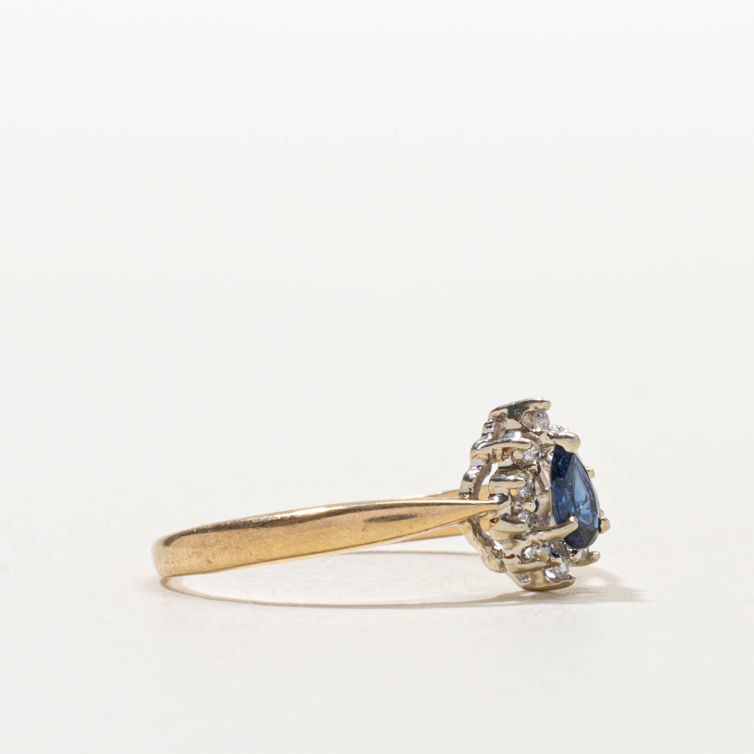 10k Sapphire & Diamond Petal Tapered Ring | SZ 6.25
