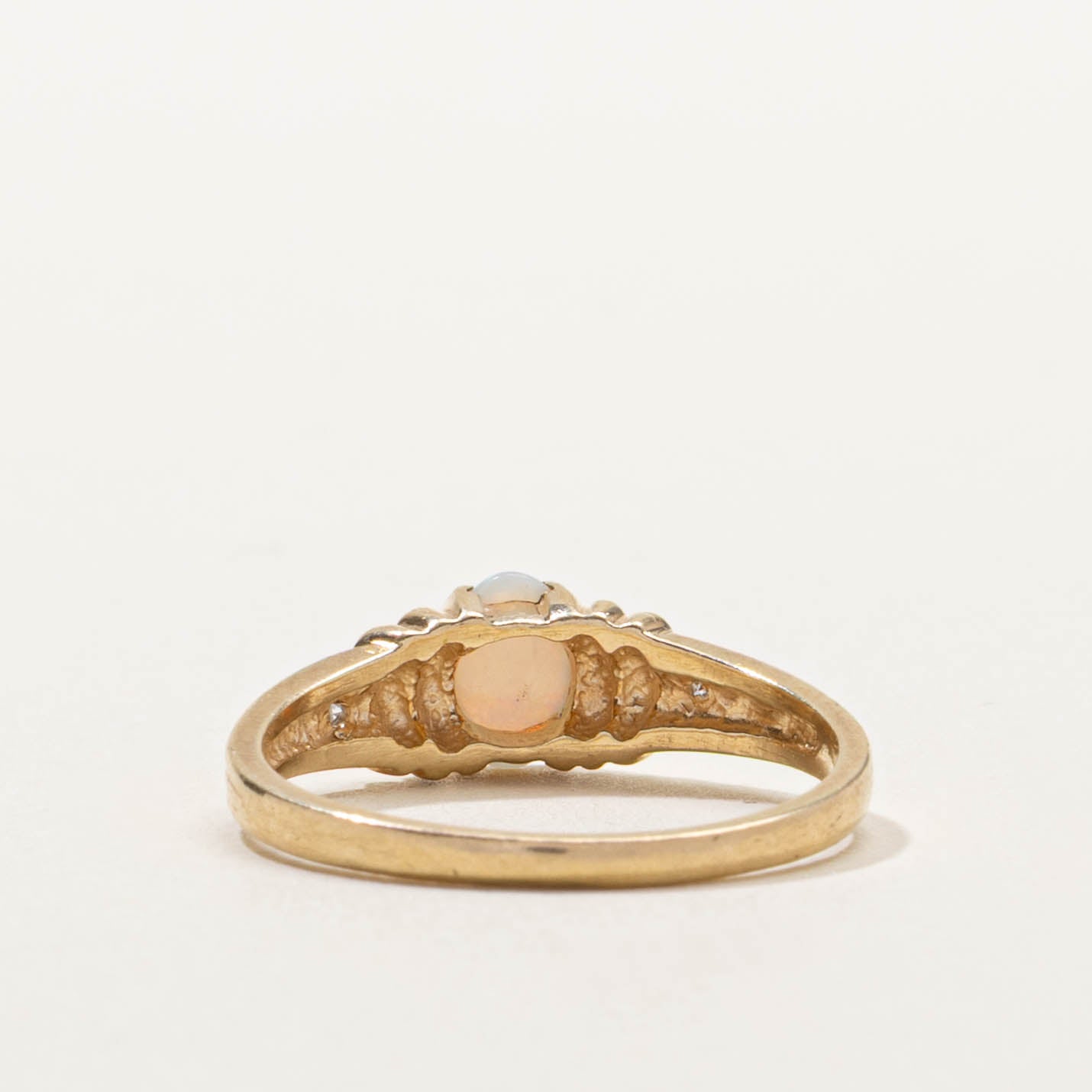 10k Opal & Diamond Grooved Ring | SZ 7