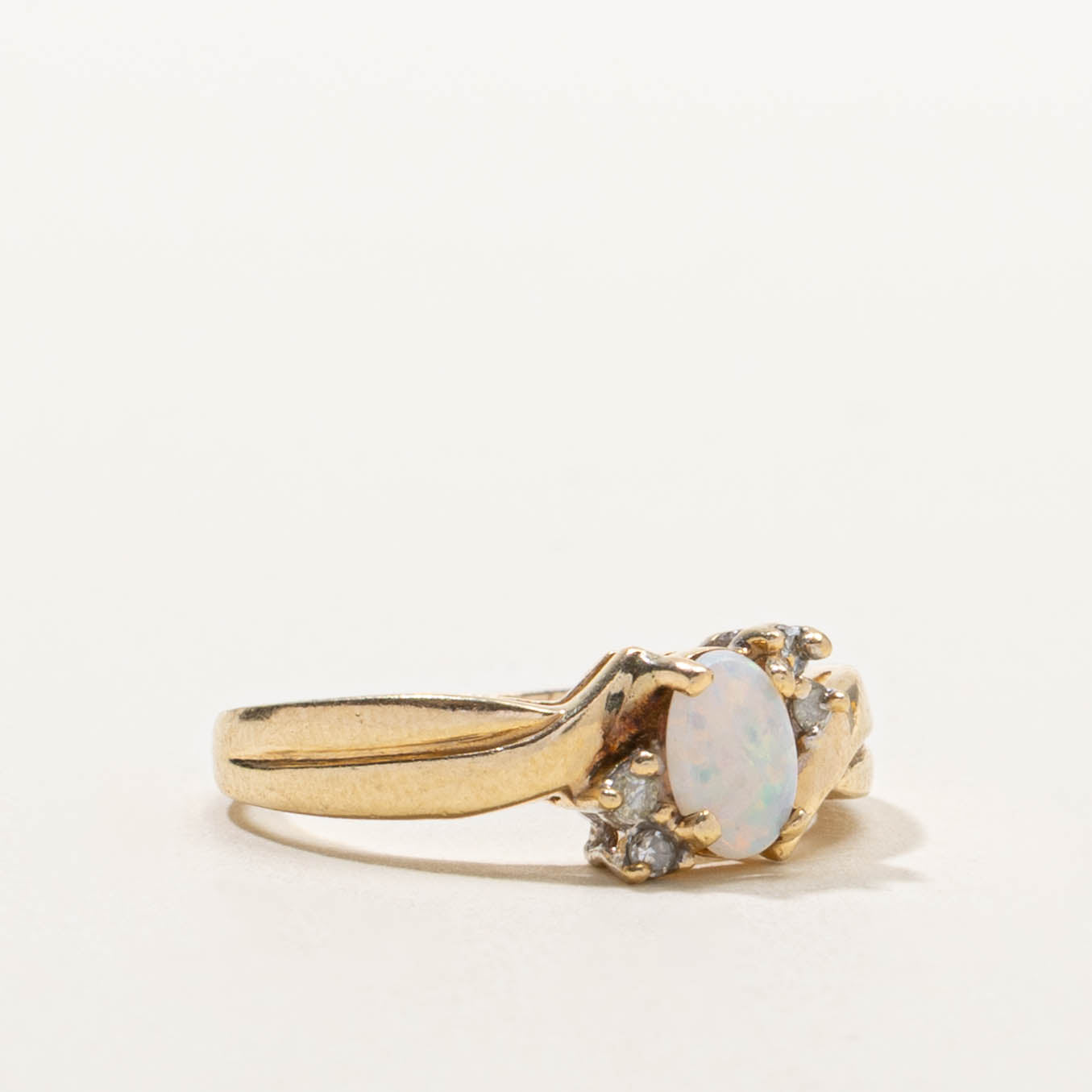 10k Opal & Diamond Crossover Ring | SZ 6