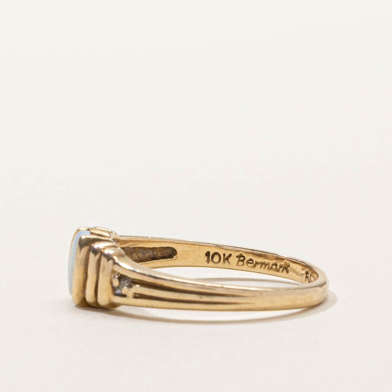 10k Opal & Diamond Grooved Ring | SZ 5.5