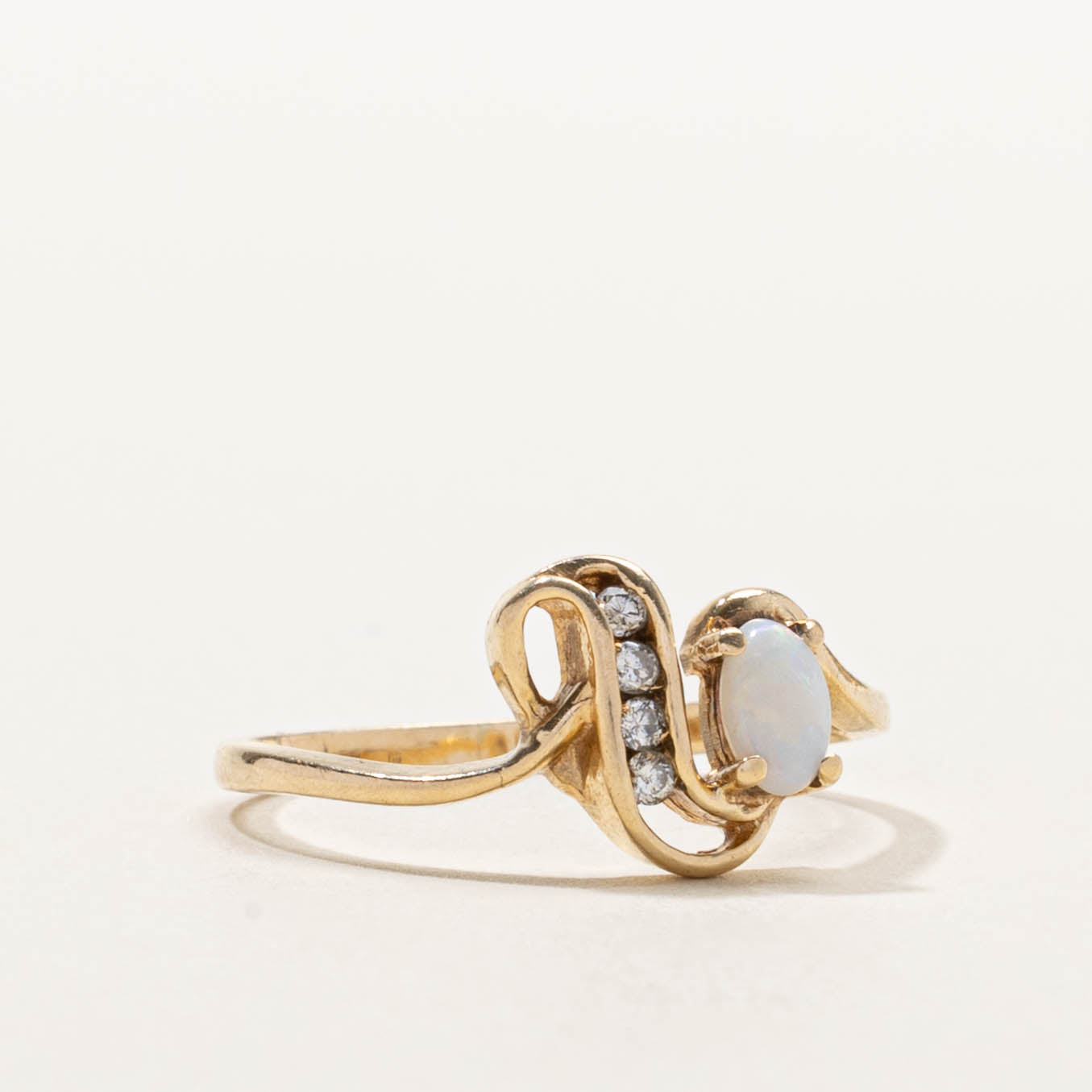 10k Opal & Diamond Abstract Ring | SZ 7.5