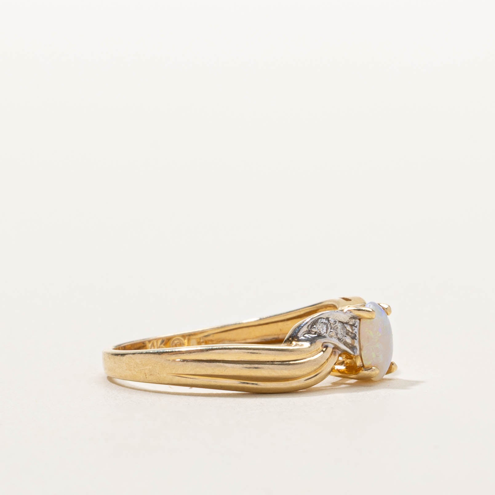 14k Opal & Diamond Grooved Wave Ring | SZ 6.5