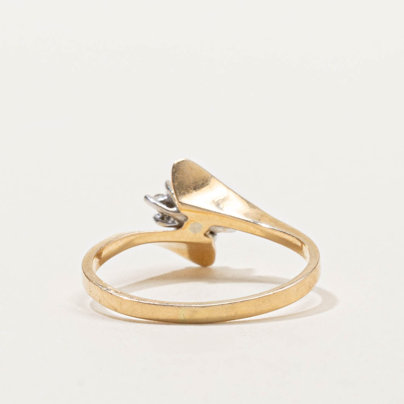 10k Emerald & Diamond Petal Bypass Ring | SZ 7.25